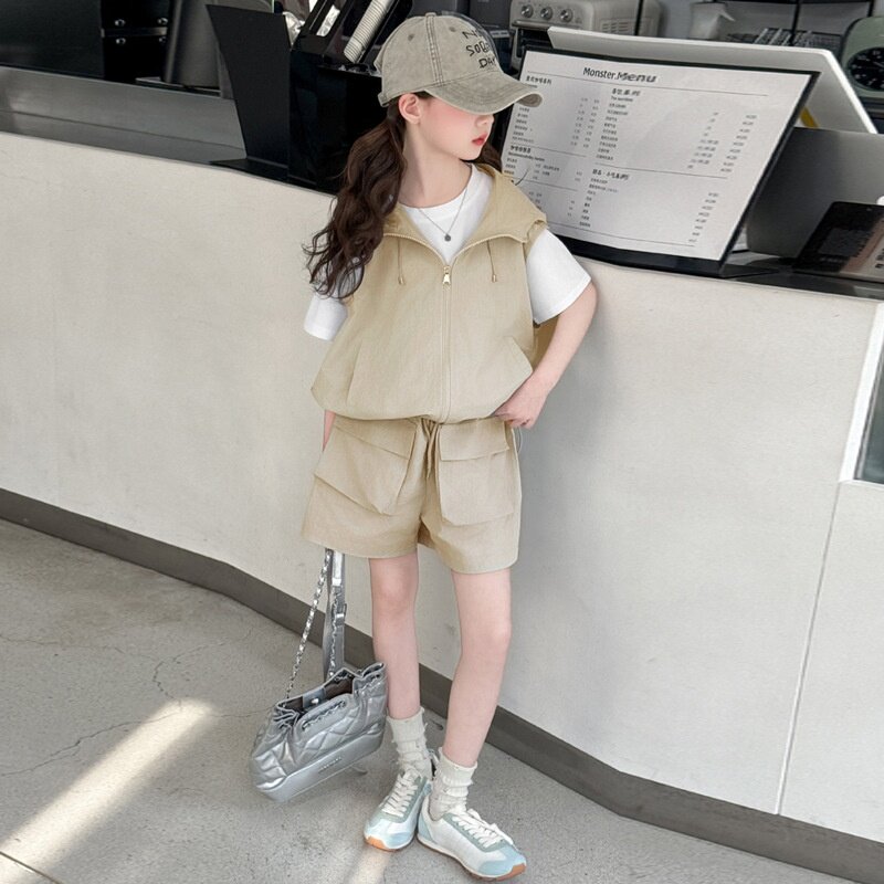 女童2026夏季新款套装中大童工装连帽马甲上衣阔腿轻薄短裤三件套