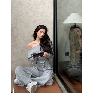 套装 韩系休闲斜肩卫衣女设计感显瘦通勤直筒裤 春 弗里假日 六指导