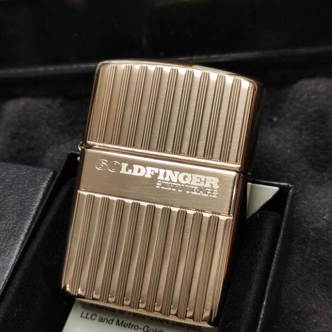 zippo打火机原装正品美版芝宝纯铜盔甲007金手指60周年限量5000台