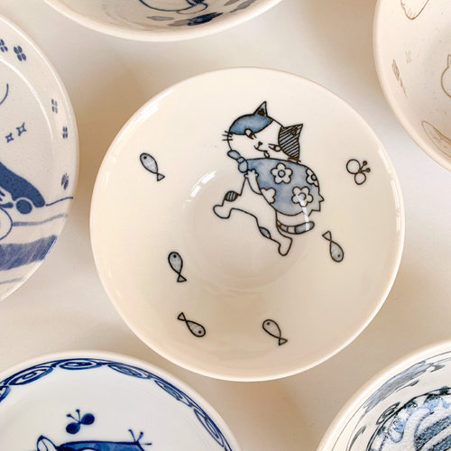 日本进口可爱猫咪陶瓷菜盘