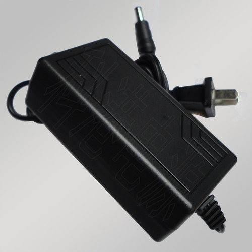 9V2A足安开关电源适配器 9V2000mA 直流电源 稳压 E
