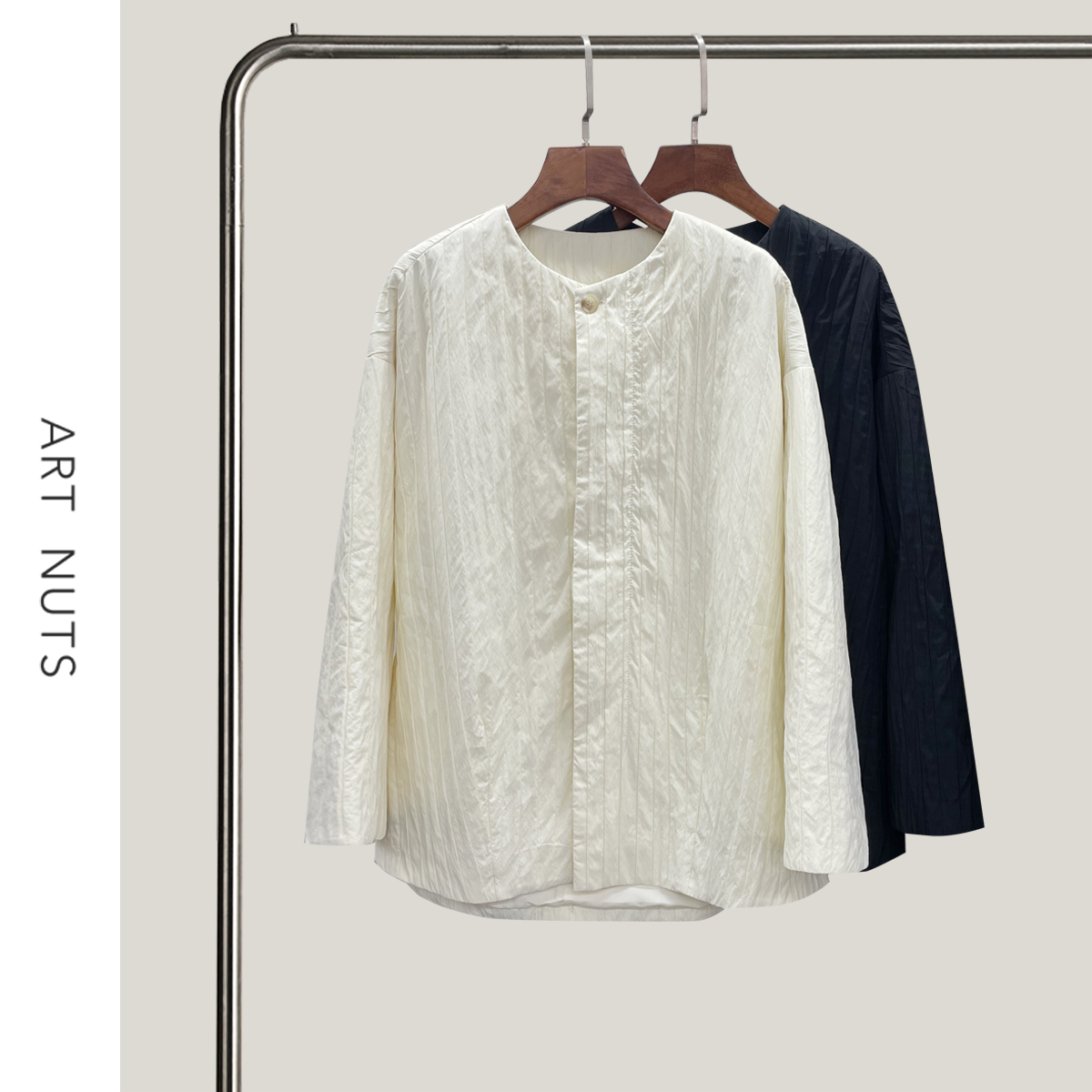 悦迷Art Nuts 简约的线条 肌理圆领竖条纹宽松显瘦长袖羽绒外套