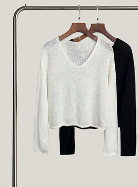 悦迷Art Nuts 简约的线条 秋季浪漫松弛感V领豆豆纱针织衫