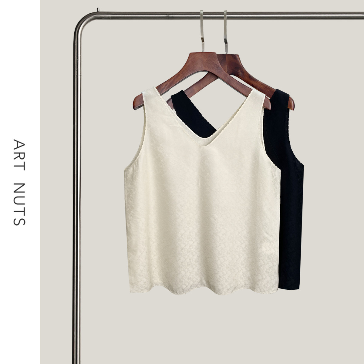 悦迷Art Nuts 简约的线条 花边无袖V领显瘦宽松背心