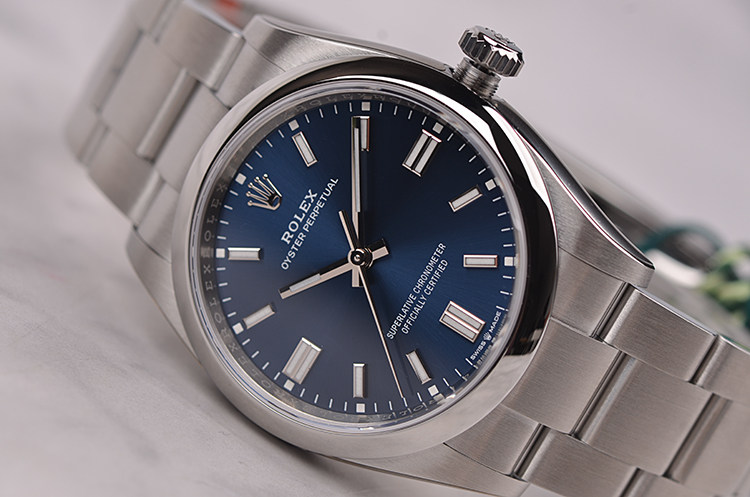 已售出【国行全新】劳力士新款蚝式恒动蓝盘大三针自动钢带男表126000