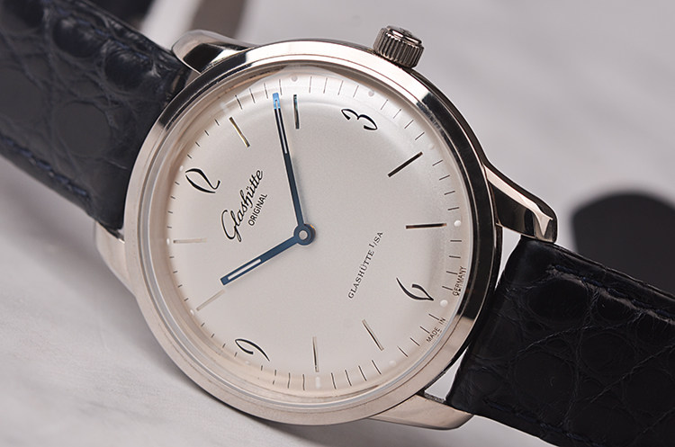 已售出【98新】格拉苏蒂六零年代参议员白金手上链男表49-12-01-04-04