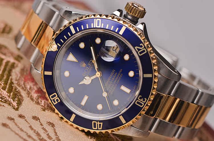 已售出【97新】劳力士潜航者黄金及钢蓝面大三针日历自动机械男表16613