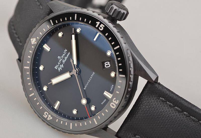 已售出【98新】宝珀五十噚陶瓷黑面大三针日历皮带男表5000-0130-B52A