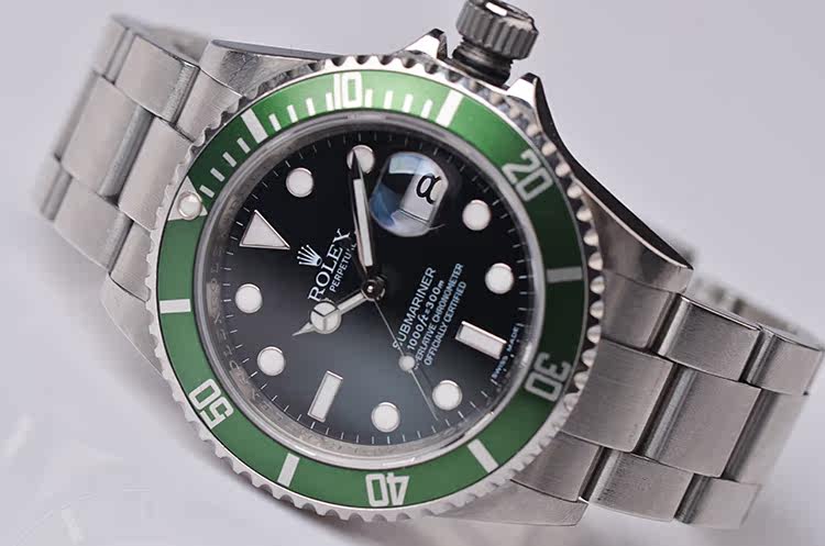 已售出【97新】劳力士潜航者型黑面绿水鬼自动钢带男表16610LV