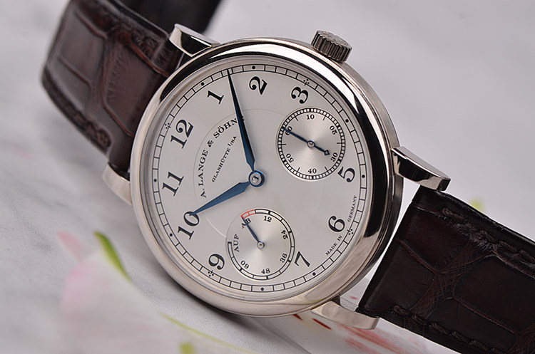 已售出【98新】朗格1815白金动显小三针手上链皮带男表234.026盒证齐