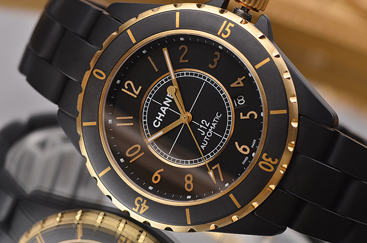 已售出【98新】香奈儿J12黄金黑陶瓷AP机芯自动机械腕表H2918全套