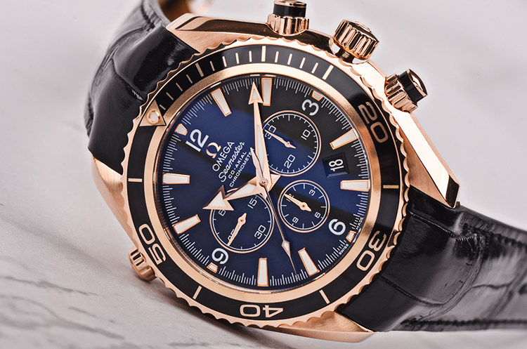 已售出【98新】欧米茄海马玫瑰金600米防水计时男表222.63.46.50.01.001