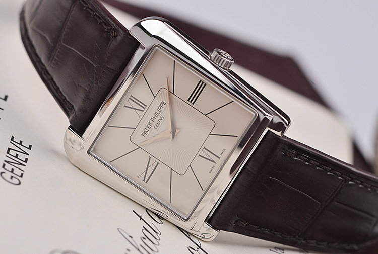 已售出【98新】百达翡丽Gondolo白金两针手上链皮带男表5489G-001有纸