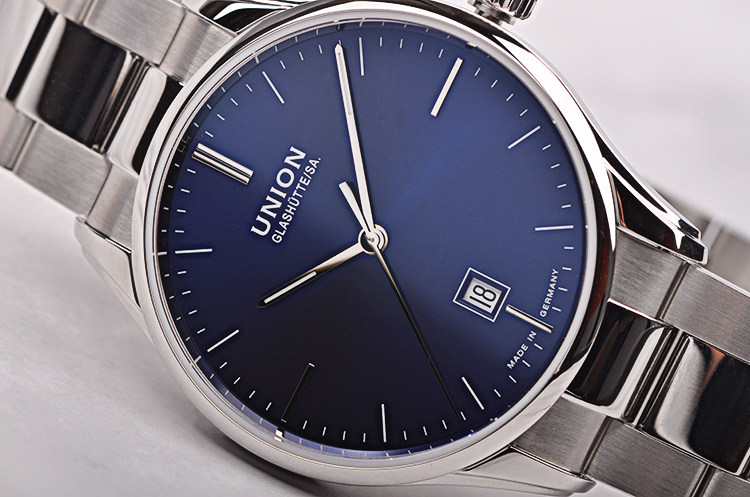 已售出【未使用品】UNION宇联大三针日历自动男表D011.407.11.041.00
