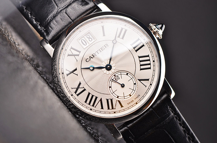 【97新】卡地亚ROTONDE白金大日历小三针手上链皮带腕表W1552851