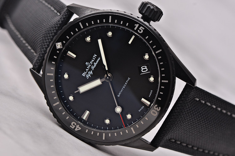 已售出【98新】宝珀五十噚黑陶瓷大三针日历自动机械男表5000-0130-B52A