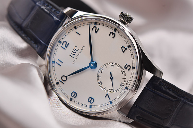 已售出【99新】万国葡萄牙白面小三针自动机械折叠扣男表IW358304盒证齐