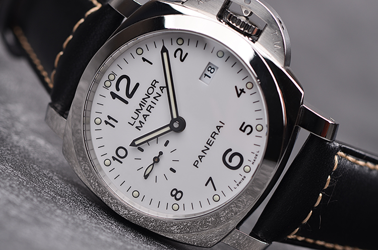 【98新】沛纳海白盘小三针日历自动机械皮带男表PAM00499盒证齐