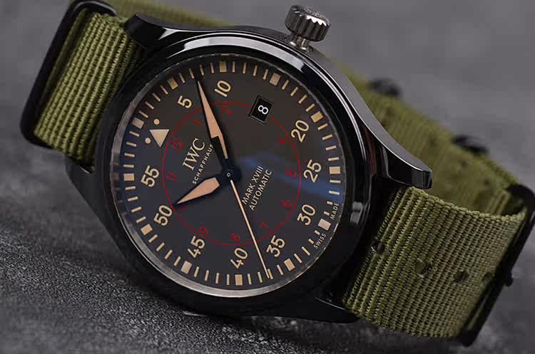 已售出【98新】万国飞行员 TOP GUN海军空战部队黑陶瓷男表iw324702有卡