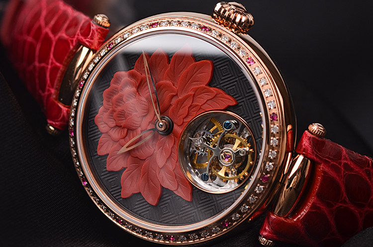 已售出【未使用品】海鸥国风漆雕花开富贵陀飞轮女表318.95.7025VL全套