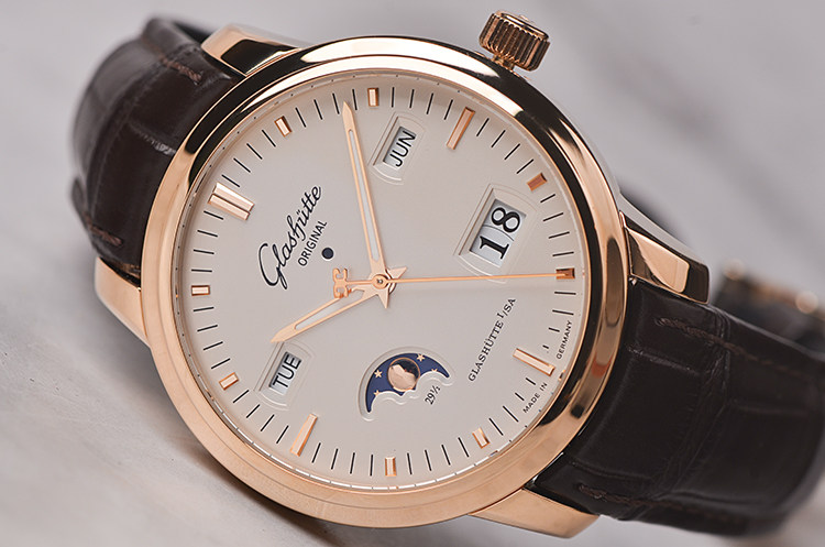 已售出【98新】格拉苏蒂参议员玫瑰金万年历月相男表100-02-11-01-04