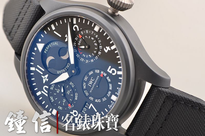 已售出【97新】IWC万国陶瓷大飞万年历南北月相自动机械男表IW502902