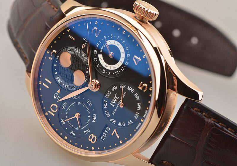 已售出【97新】万国葡萄牙玫瑰金万年历南北月相折叠扣皮带男表IW503202