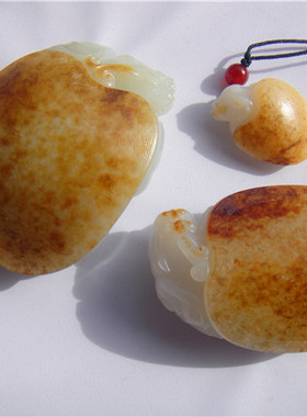 秋梨皮把件龙龟新疆和田玉籽料