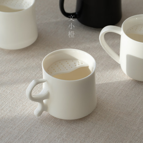 文小橙 白瓷月牙茶杯带过滤办公杯家用喝茶泡茶杯茶水分离杯子