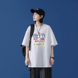 白色