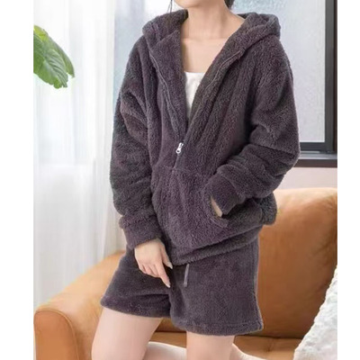 女士秋冬外套上衣短裤二件套装