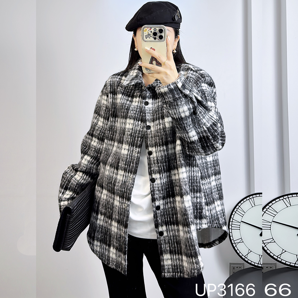 UP3166冬季大码加绒衬衫女 210斤胖妹mm洋气格子绒衫藏肉加厚外套