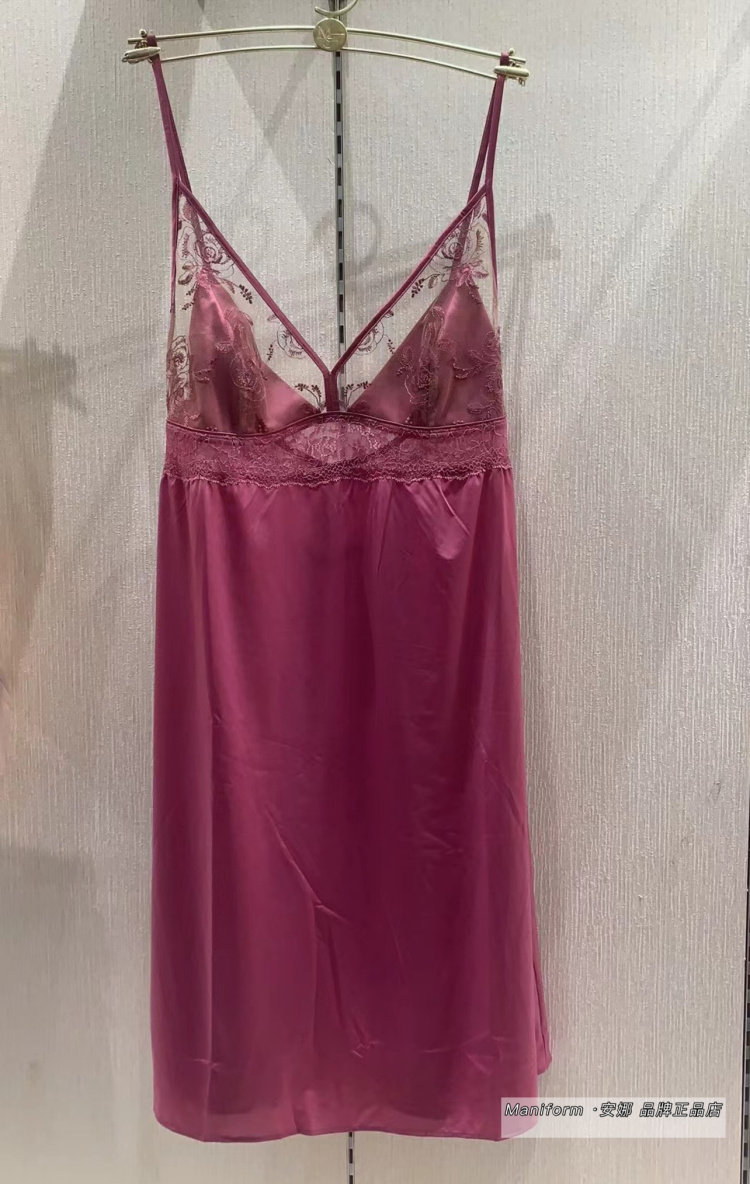 春夏正品曼妮芬性感蕾丝带罩杯牛奶丝睡裙吊带睡衣20310783
