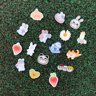 日系可爱小胸针2022年新款 卡通勋章 潮徽章女网红雏菊别针配饰夏季