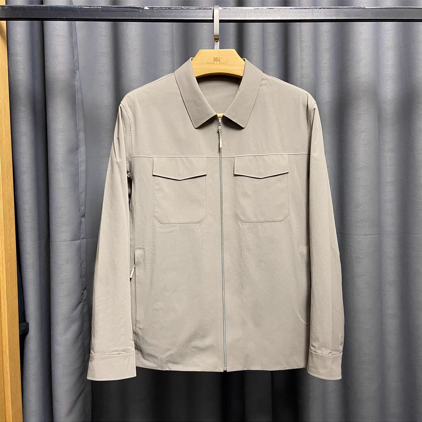 175码年轻翻领夹克 高品质春季外套 轻薄挺括 短款新款 春季特惠