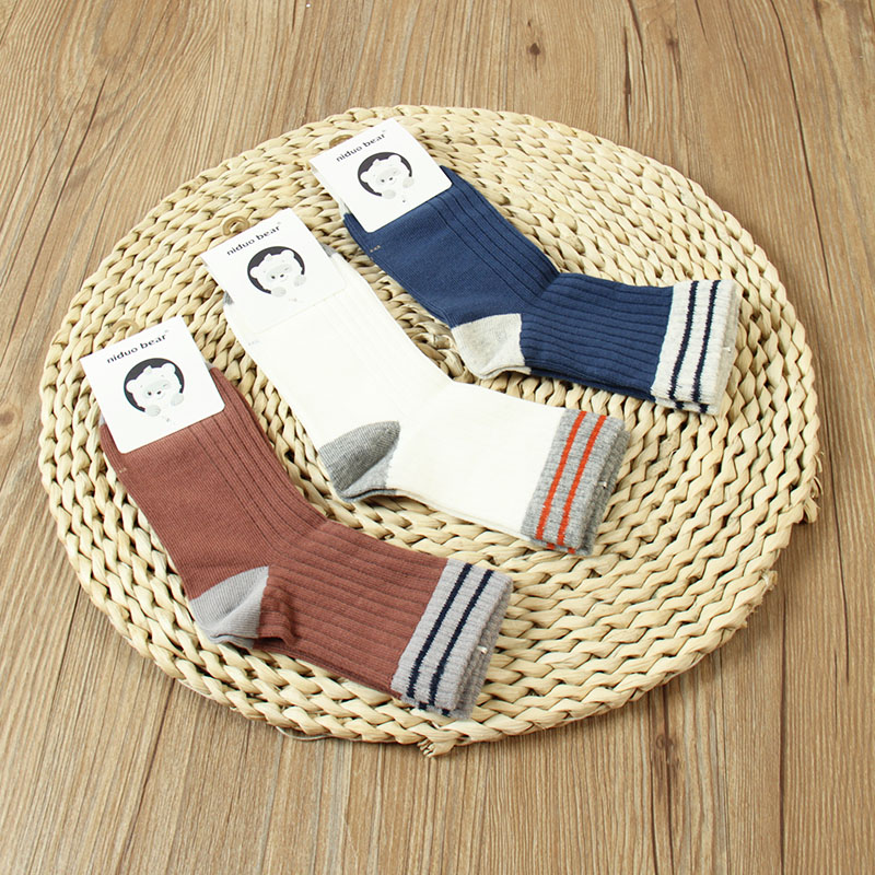 尼多熊韩版中筒无骨拼色学生袜