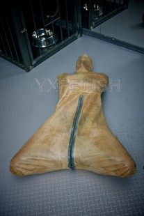 紧身防蚊虫咬乳胶衣睡袋 全包光亮油束缚禁固保暖睡袋