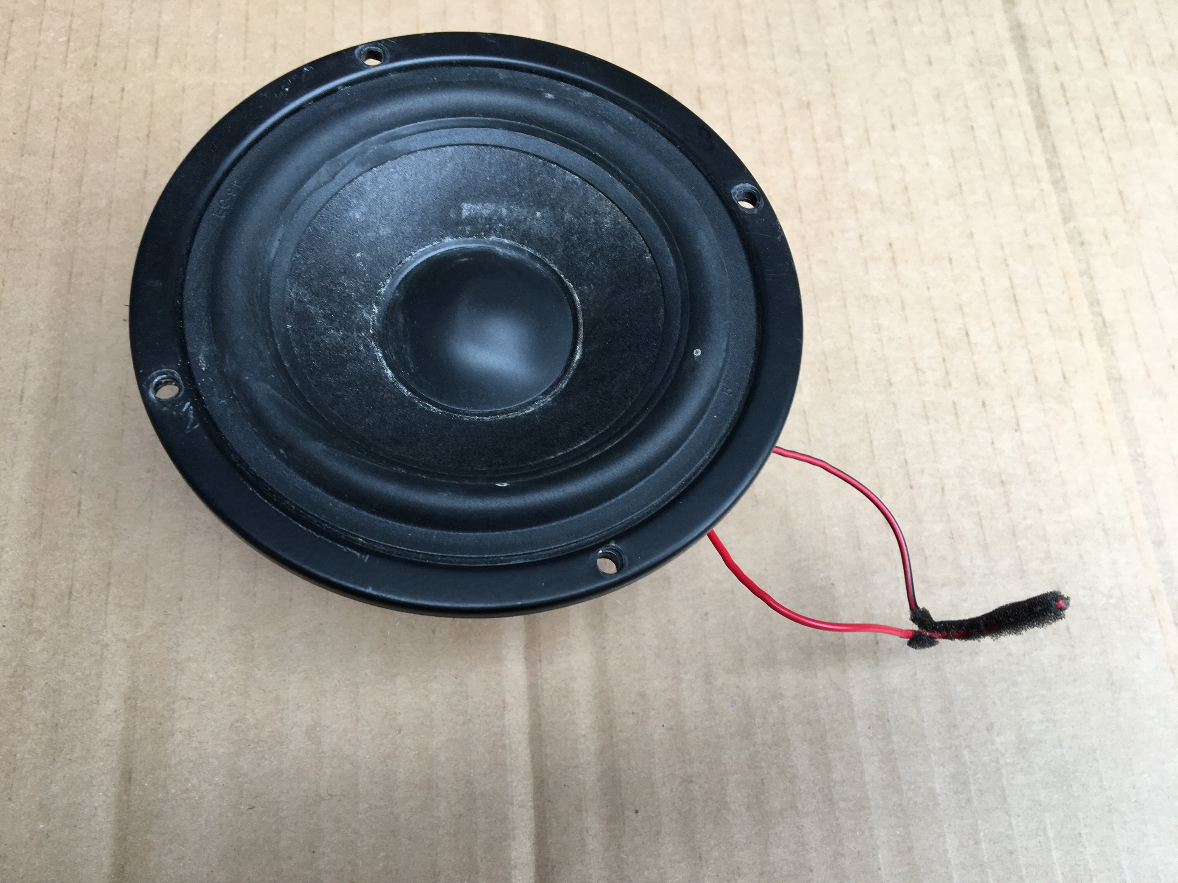 edifier漫步者r1700bt拆机中低音喇叭