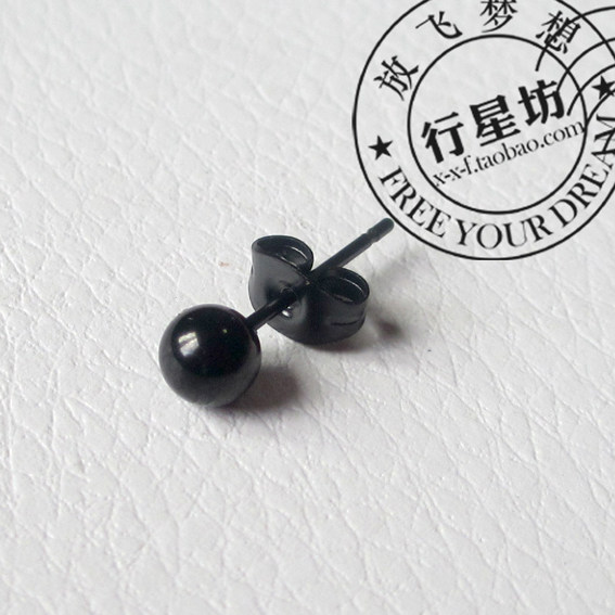 新恋爱时代 邓小可 姚笛同款黑色圆珠钛钢耳钉 耳饰 单只