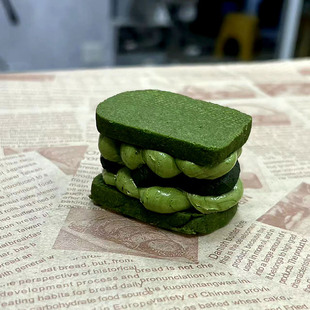 烘焙一号抹茶芝士蛋黄开心果白脱夹心饼干6枚一盒曲奇零食吃四天