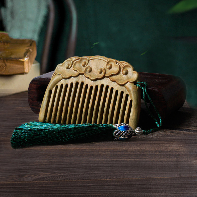 小李子木梳送女友天然绿檀木梳