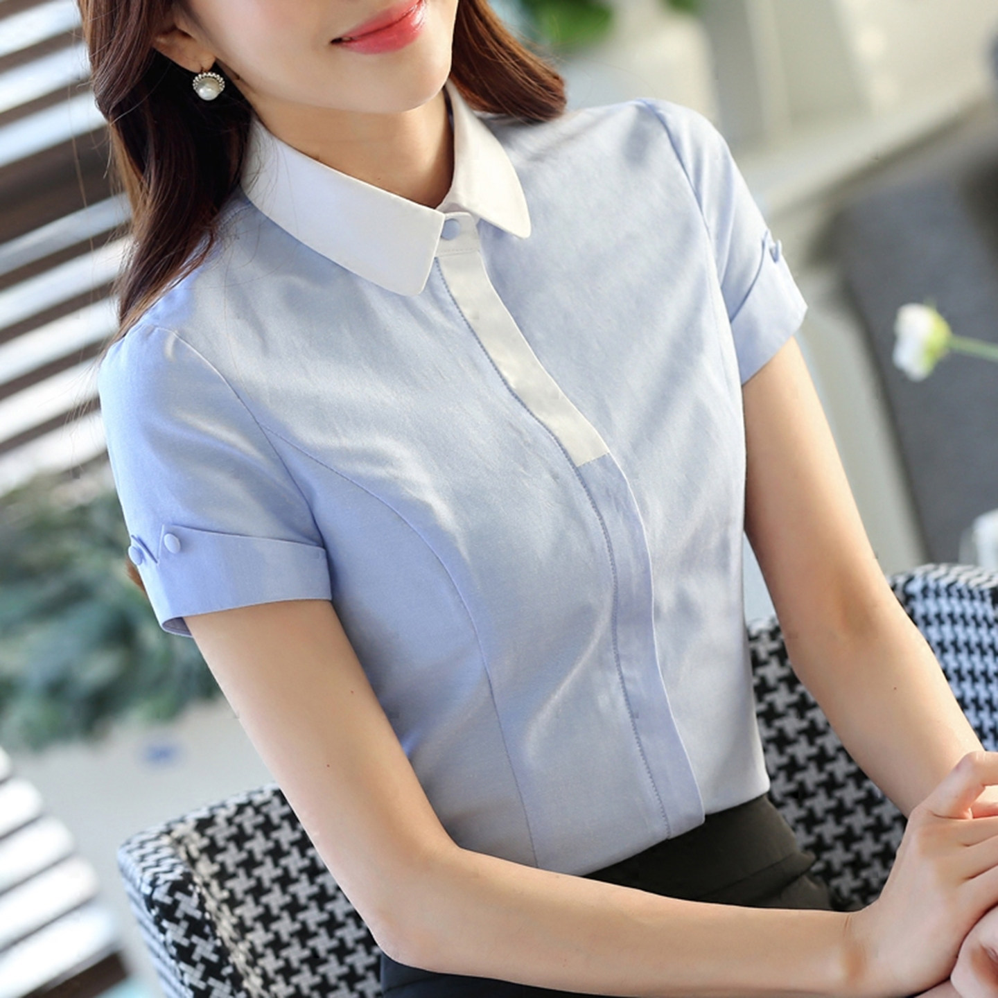 牛津纺棉衬衫女夏季短袖娃娃领显瘦上衣职业气质工作服浅蓝色衬衣