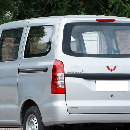 Он подходит для 19-22 новых Wuling Hongguang V задней лампы влево и вправо, чтобы предотвратить задних и тормозов.