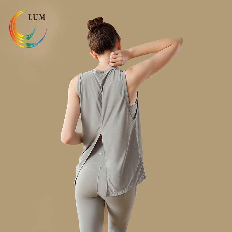 露檬瑜伽服背心显瘦宽松后开叉罩衫T恤跑步运动外搭上衣健身套装
