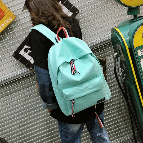 双肩包女2023新款韩版尼龙大容量轻便背包简约旅游包中小学生书包