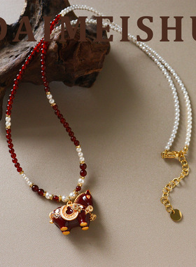 原创马年新中式复古精致红色滴油铜钱小马毛衣链轻奢高级感长项链