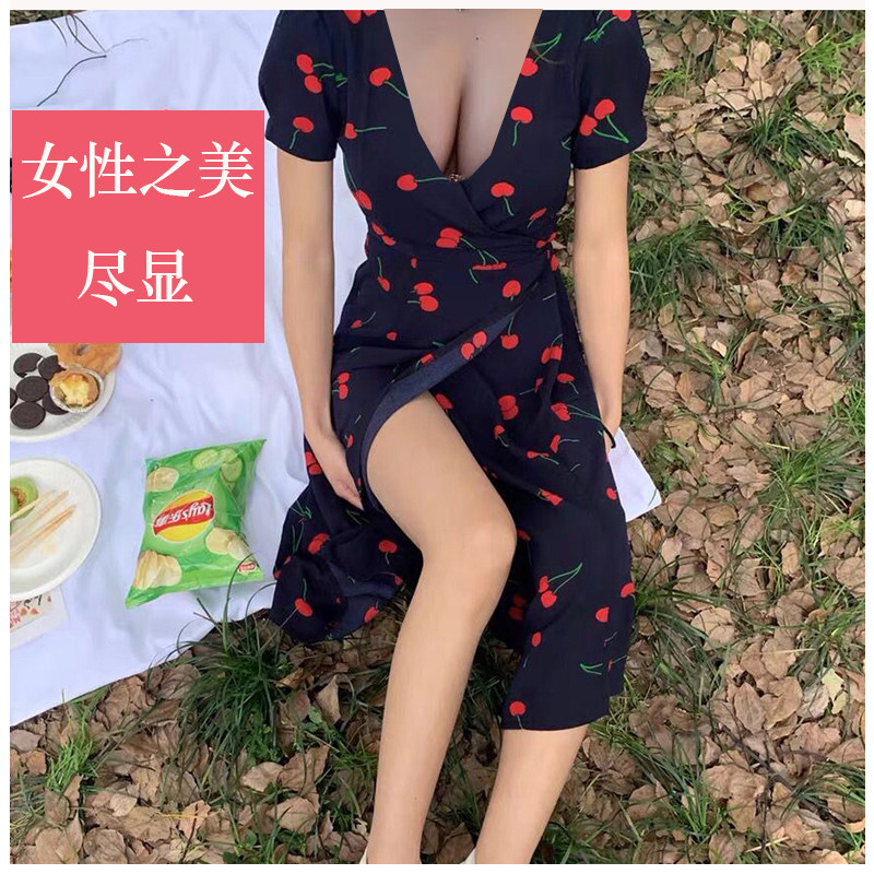 她秘性感礼服连衣心机女约会方便高开叉包腚低胸约会