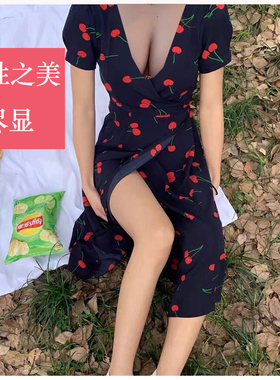 她秘性感礼服连衣心机女约会方便高开叉包腚低胸约会