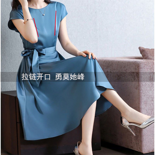 装胸部拉链开口约会心机直接方便摸入免穿透漏出连衣子