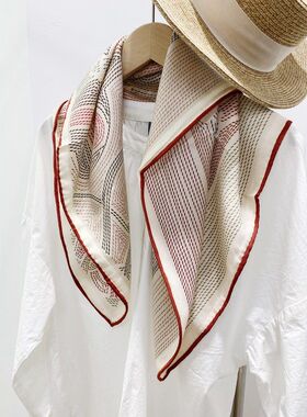 新款真丝羊毛围巾高端气质双面印花丝毛方巾披肩丝巾女